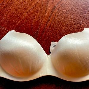 Soma wireless Vanishing Back 34C bra